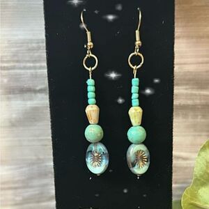 HOT 🔥 NEW ITEM!!! Hand Crafted earrings